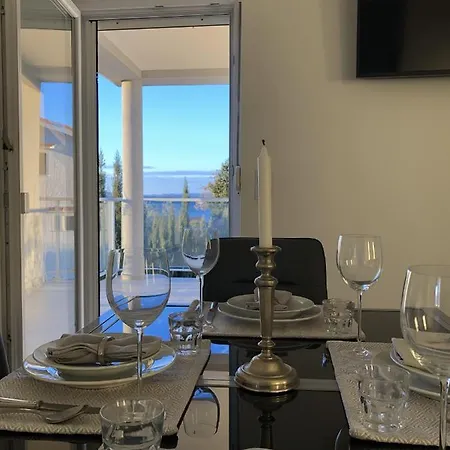 Prima Apartment