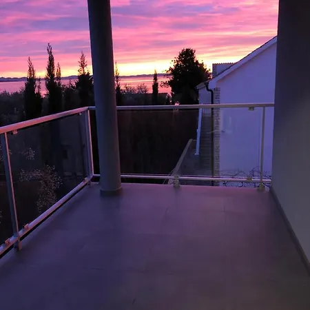 Prima Apartment