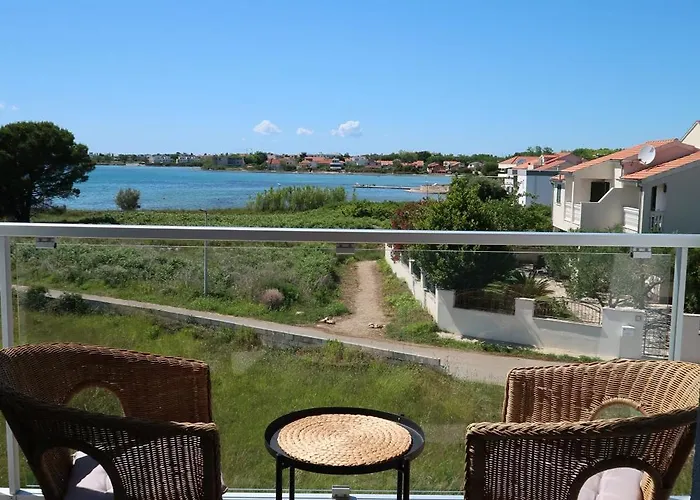 Apartament Prima *